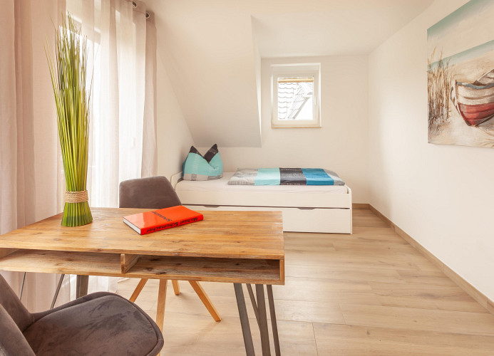 Schlafzimmer 2 - Ausziehbares Doppelbett
