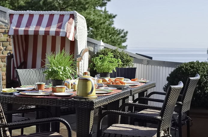 Terrasse mit Meerblick und viel Platz